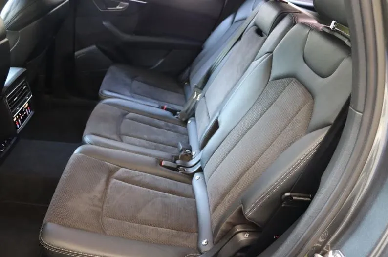 Audi Q7 50TDI Quattro S-Line Image 9